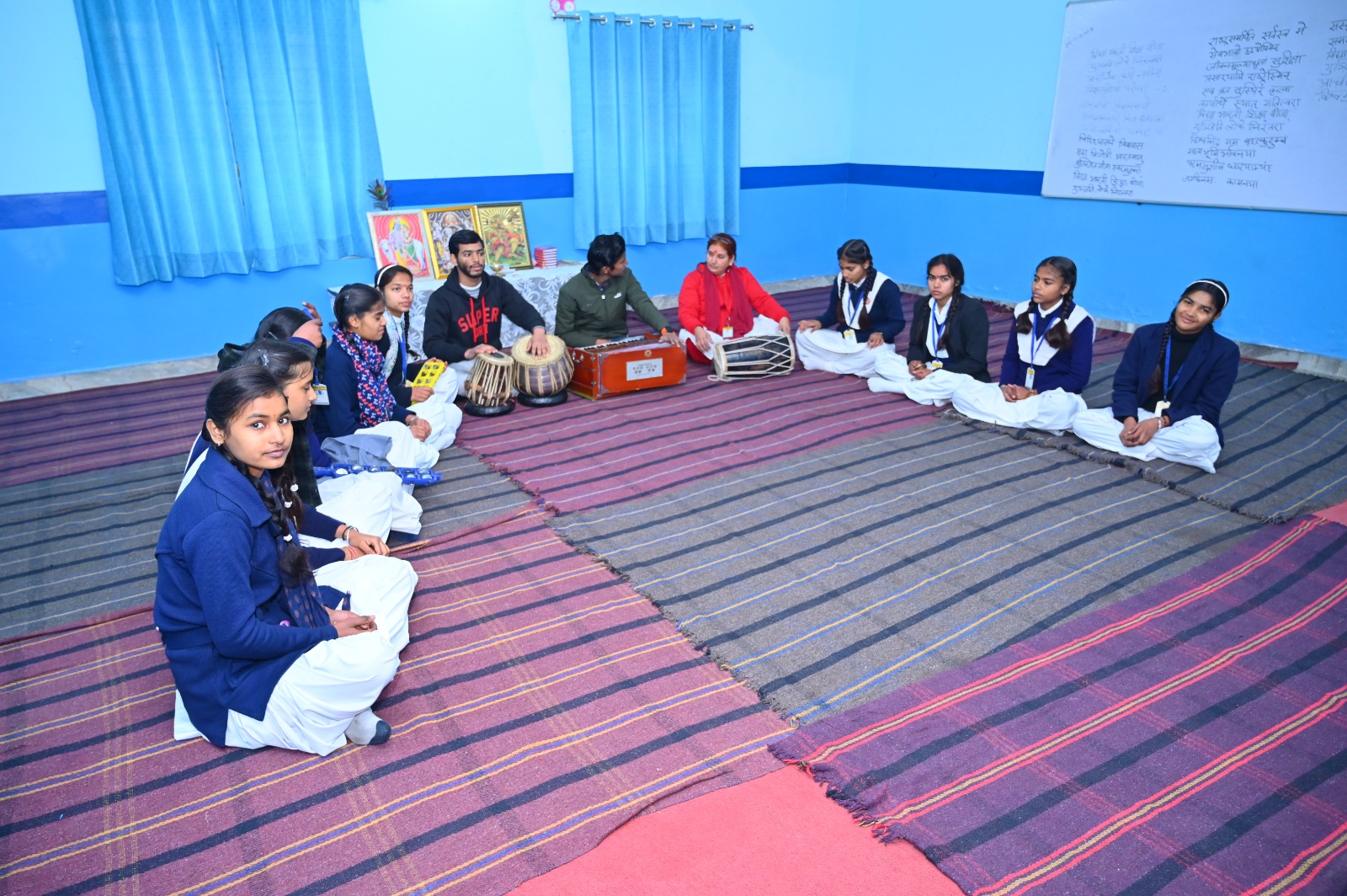 Saraswati-Vidya-Mandir-Inter-College-computer-lab-image