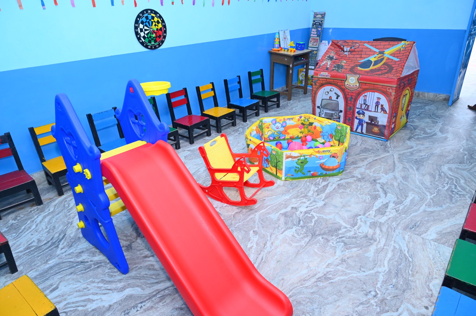 Saraswati-Vidya-Mandir-Inter-College-computer-lab-image